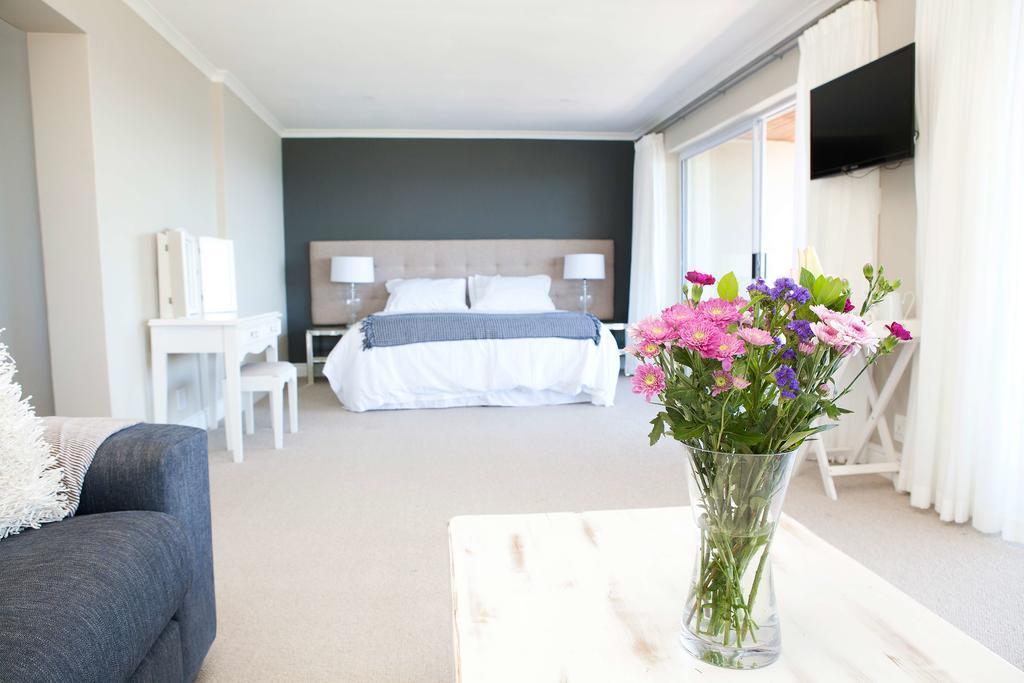 Seabreeze Luxury Two Bedroom Self Catering Penthouse Cidade Do Cabo Quarto foto